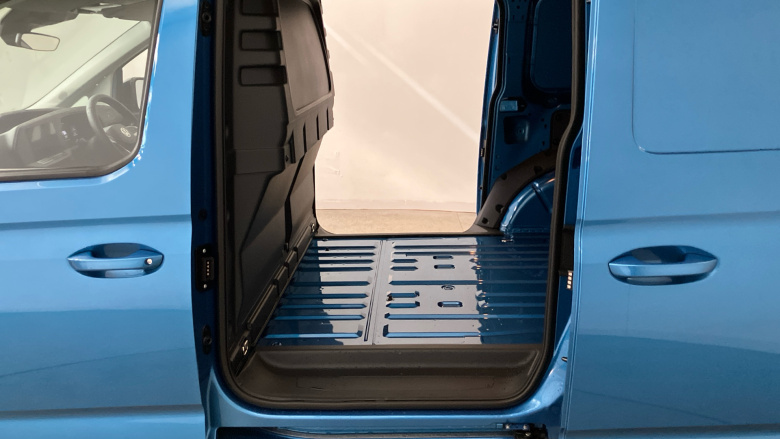 Volkswagen Caddy Maxi Caddy Cargo Maxi C20 Petrol 1.5 eHybrid 150 Commerce Pro Van DSG [Tech]